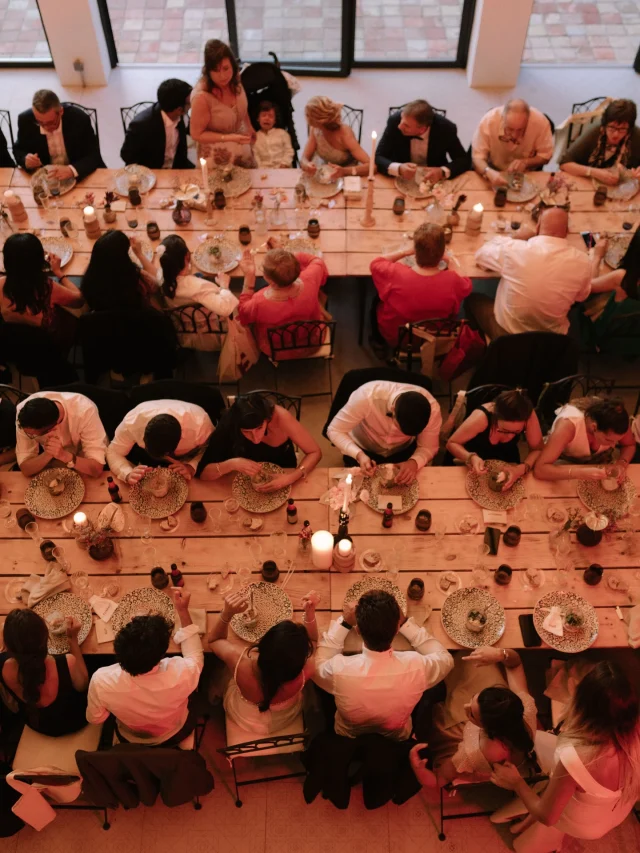 Gathered at @thismustbetheplacebcn 

.
.
.
.
.
#weddingvenuespain#weddingvenuehunting#spainweddingphotographer#bracelonawedding